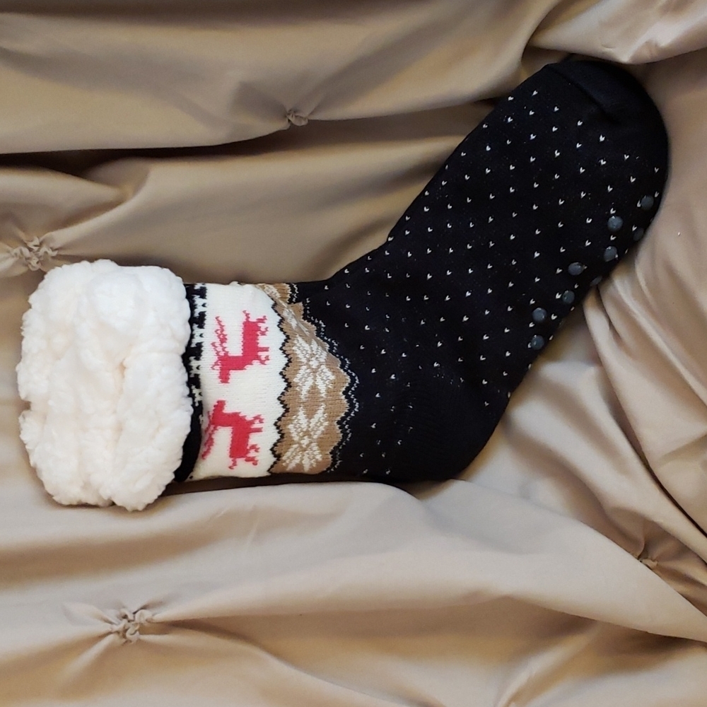 Black Faux Sherpa Knit Slipper Socks with Fairisle Deer Pattern & Traction Dots